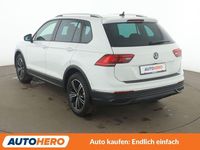 Gebraucht VW Tiguan Active 150 PS (110 kW) 2022 Weiß SUV