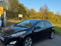 Gebraucht Hyundai i30 Edition 135 PS (99 kW) 2015 Schwarz Limousine