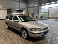 Gebraucht Volvo V70 250 PS (183 kW) 2002 Silber Kombi