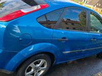 Gebraucht Ford Focus 2005 Blau Limousine