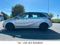 Gebraucht Mercedes B180 109 PS (80 kW) 2014 Silber Kleinwagen