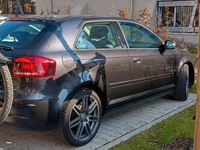 Gebraucht Audi A3 Ambiente 105 PS (77 kW) 2010 Grau Kleinwagen
