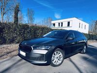 Gebraucht Skoda Superb Selection 150 PS (110 kW) 2024 Grau Kombi