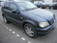 Gebraucht Mercedes ML320 218 PS (160 kW) 2000 Grau SUV