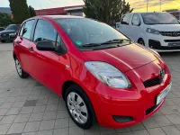 Gebraucht Toyota Yaris Basis 69 PS (50 kW) 2011 Rot Kleinwagen