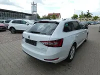 Gebraucht Skoda Superb Style 190 PS (139 kW) 2017 Weiß Kombi