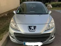 Gebraucht Peugeot 207 Business-Line 90 PS (66 kW) 2010 Limousine
