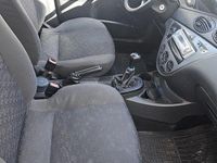 Usata Ford Focus 116 CV (85 kW) 2003 Argento Utilitaria