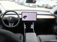 Gebraucht Tesla Model 3 Standard Range 175 kW (238 PS) 2020 Blau Limousine