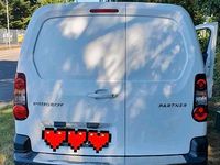Gebraucht Peugeot Partner 99 PS (72 kW) 2017 Weiß Van / Kleinbus