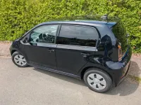 Używany VW e-up! Style 61 kW (83 KM) 2022 Czarny Hatchback