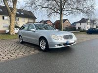 Gebraucht Mercedes E220 Elegance 150 PS (110 kW) 2005 Grau Kombi