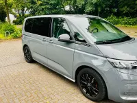 Gebraucht VW Multivan Goal 150 PS (110 kW) 2025 Grau Van / Kleinbus