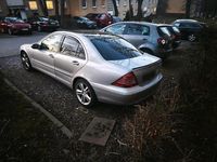 Gebraucht Mercedes C180 Elegance 129 PS (94 kW) 2001 Grau Limousine