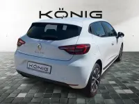 Gebraucht Renault Clio V Equilibre 67 PS (49 kW) 2023 Weiß Limousine