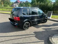 Gebraucht VW Touran Highline 140 PS (102 kW) 2012 Schwarz Van / Kleinbus