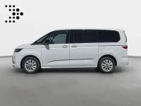 Second-hand VW Multivan Life 150 CP (110 kW) 2024 Alb Monovolum