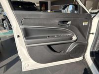Neu Jeep Avenger Summit 110 PS (80 kW) 2026 Solid white/dach in schwarz SUV