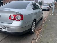 Gebraucht VW Passat Highline 150 PS (110 kW) 2006 Silber Limousine