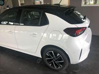 Używany Opel Corsa 101 KM (74 kW) 2025 Biały Sedan/Limuzyna