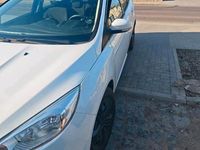 Gebraucht Ford Focus 125 PS (91 kW) 2016 Weiß Kombi