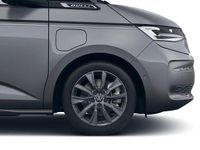 Second-hand VW Multivan Style 245 CP (180 kW) 2025 Gri Monovolum