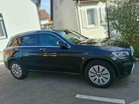 Gebraucht Mercedes GLC300e 211 PS (155 kW) 2021 Schwarz SUV