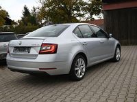 Gebraucht Skoda Octavia Style 150 PS (110 kW) 2019 Silber Limousine