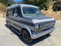 Gebraucht Ford V8 200 PS (147 kW) 1988 Grau Van