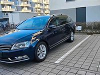 Gebraucht VW Passat Highline 140 PS (102 kW) 2012 Blau Kombi