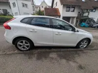Gebraucht Volvo V40 Linje You! 120 PS (88 kW) 2016 Weiß Limousine