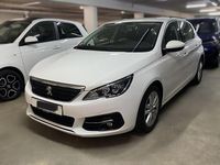 Gebraucht Peugeot 308 Active 131 PS (96 kW) 2018 Weiß Limousine