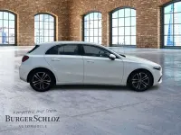 Gebraucht Mercedes A200 150 PS (110 kW) 2025 Unilack polarweiß Limousine
