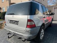 Gebraucht Mercedes ML270 170 PS (125 kW) 2000 Silber SUV