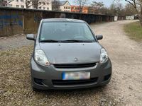 Gebraucht Daihatsu Sirion 91 PS (66 kW) 2008 Silber Kleinwagen