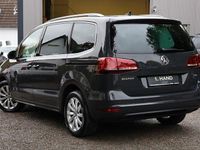 Gebraucht VW Sharan Highline 150 PS (110 kW) 2020 Grau Van / Kleinbus