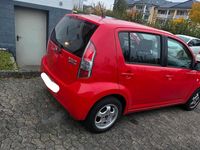 Gebraucht Daihatsu Sirion 65 PS (47 kW) 2008 Rot Kleinwagen