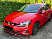 Gebraucht VW Golf VII Trendline 86 PS (63 kW) 2018 Rot Limousine