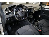 Gebraucht VW Touran Comfortline 110 PS (80 kW) 2016 Silber Van / Kleinbus
