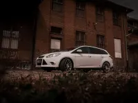 Gebraucht Ford Focus 140 PS (102 kW) 2013 Weiß Kombi