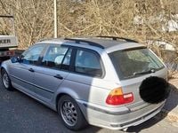 Gebraucht BMW 318 140 PS (102 kW) 2003 Grau Kombi