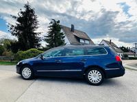 Gebraucht VW Passat 140 PS (102 kW) 2010 Blau Kombi
