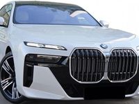 Neu BMW 740 Performance 299 PS (219 kW) 2025 Mineralweiss metallic Limousine