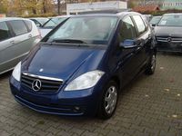 Gebraucht Mercedes A160 95 PS (69 kW) 2011 Blau Limousine