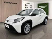 Gebraucht Toyota Aygo 72 PS (52 kW) 2023 Weiß Kleinwagen