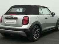 Gebraucht Mini Cooper Cabriolet Favoured 163 PS (119 kW) 2025 Grau Cabrio