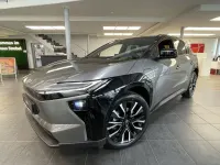 Neu Toyota bZ4X Lounge 150 kW (204 PS) 2026 Palladiumsilber metallic/dach SUV