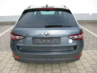 Gebraucht Skoda Superb Style 190 PS (139 kW) 2016 Grau Kombi