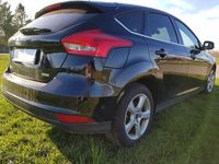 Używany Ford Focus Cool & Connect 101 KM (74 kW) 2018 Czarny Sedan/Limuzyna
