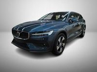 Gebraucht Volvo V60 CC Ultimate 250 PS (183 kW) 2024 Blau Kombi